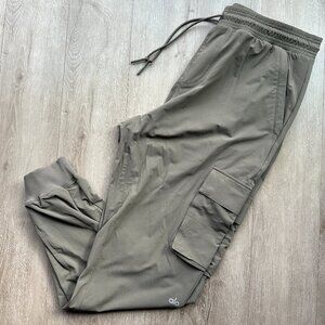 ALO Yoga Men's Cargo Venture Pants - Tan/Khaki - Size XL